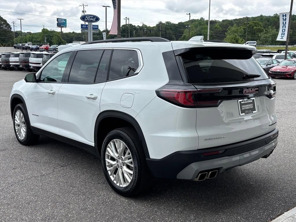 Used 2024 GMC Acadia Elevation w/ Luxury Package FWD image 2