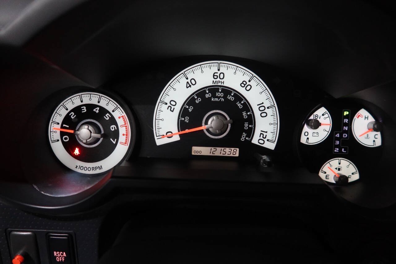 Used 2014 Toyota FJ Cruiser 4WD w/ Convenience Package image 23