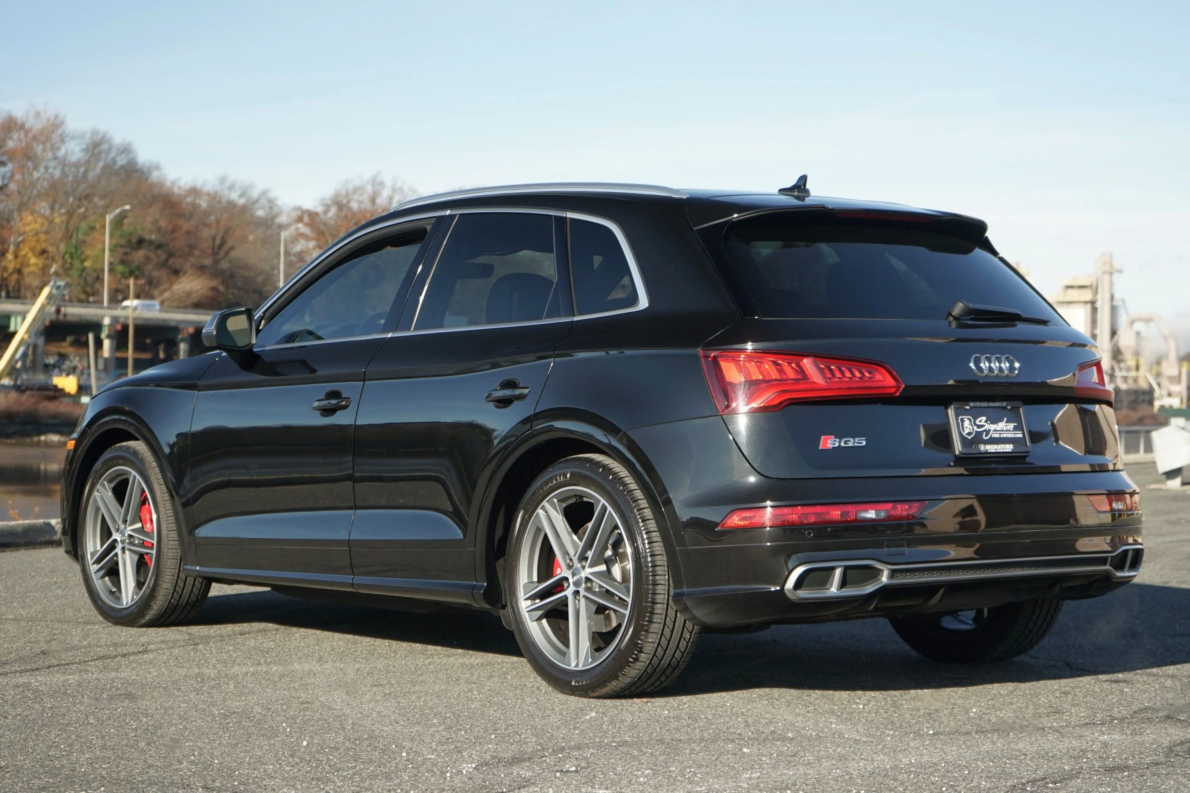 Used 2018 Audi SQ5 Premium Plus image 3