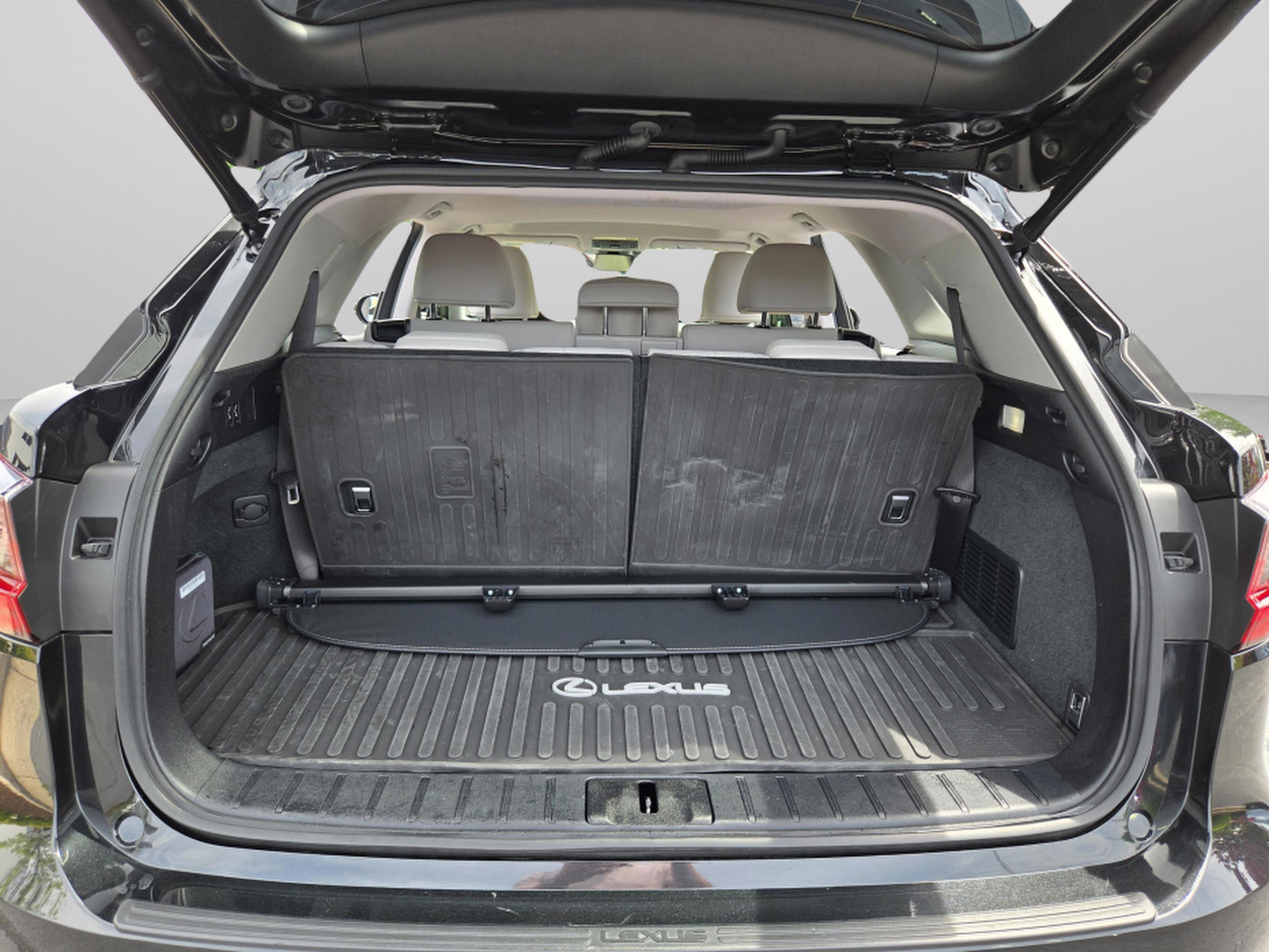 Certified 2022 Lexus RX 350L FWD w/ Premium Package image 16