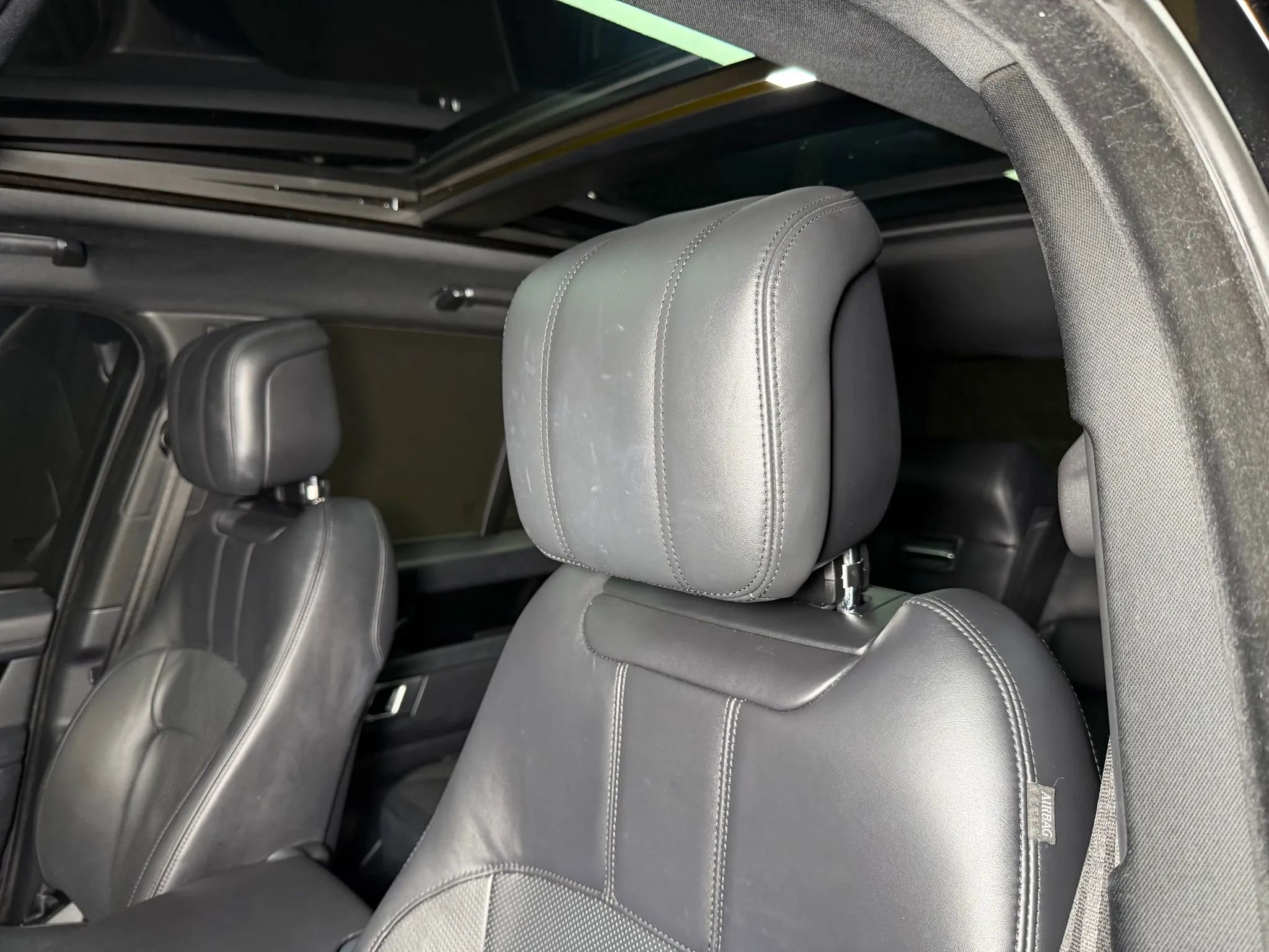 Used 2020 Land Rover Range Rover HSE image 42