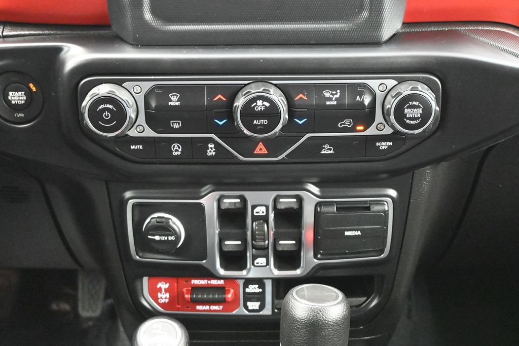 Used 2020 Jeep Gladiator Rubicon AWD/4WD image 13