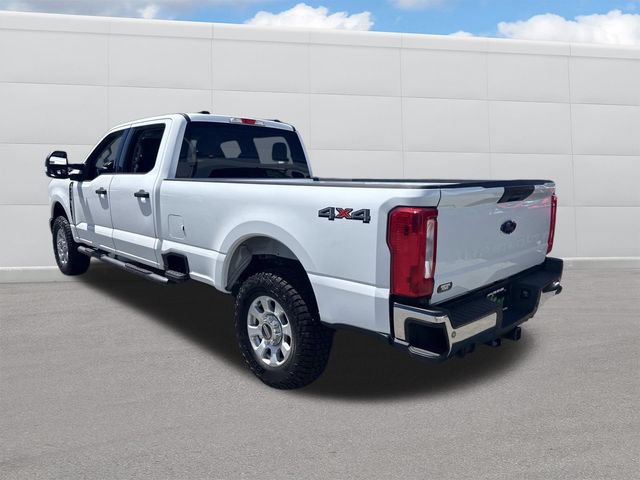 Certified 2023 Ford F250 XLT AWD/4WD image 3