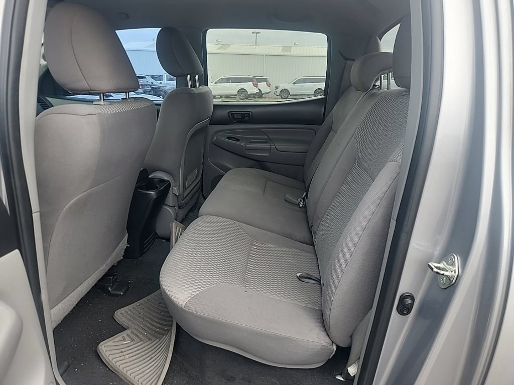 Used 2015 Toyota Tacoma PreRunner w/ SR5 Package RWD image 20