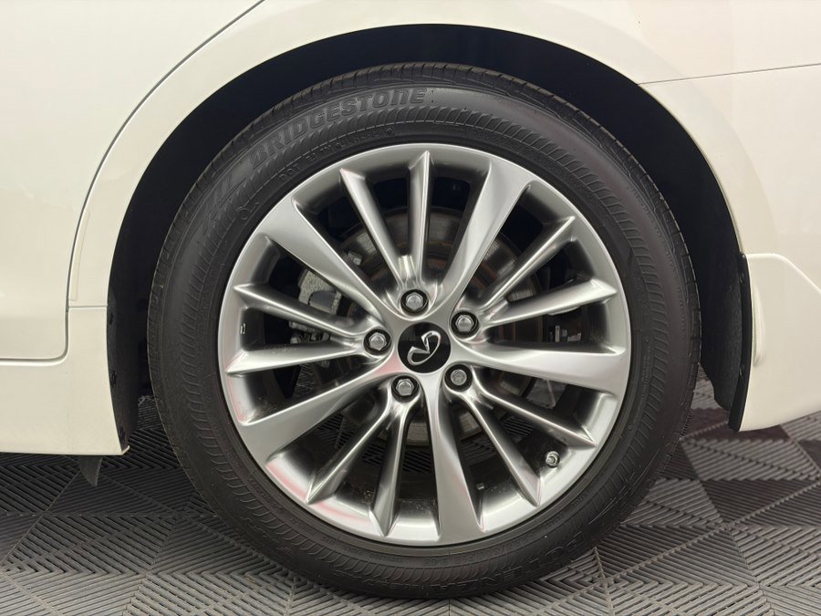 Used 2022 INFINITI Q50 Luxe w/ Cargo Package AWD/4WD image 36