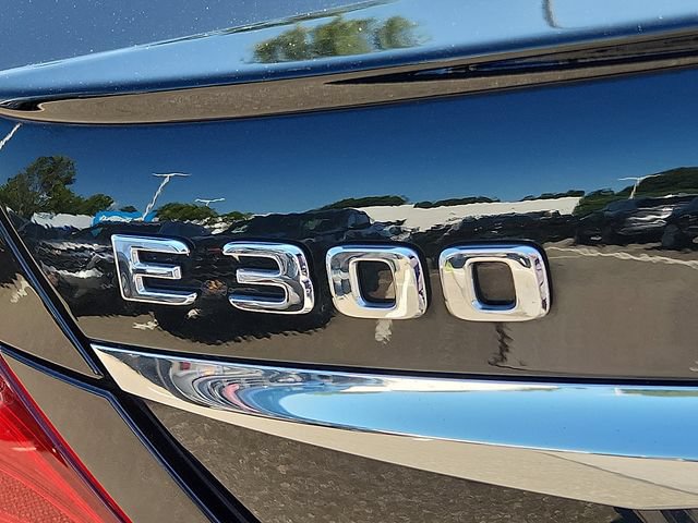Used 2019 Mercedes-Benz E 300 4MATIC image 33