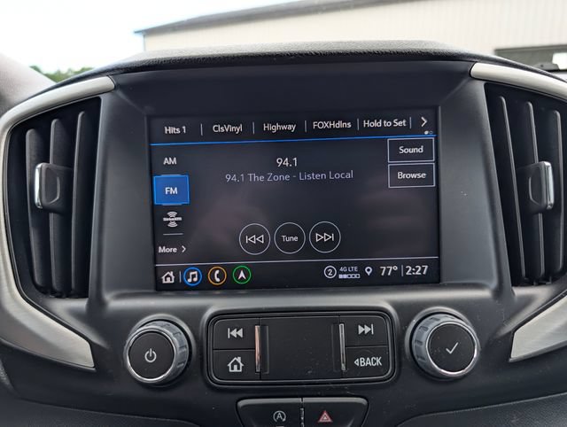 Used 2023 GMC Terrain SLT w/ Infotainment Package II AWD/4WD image 25
