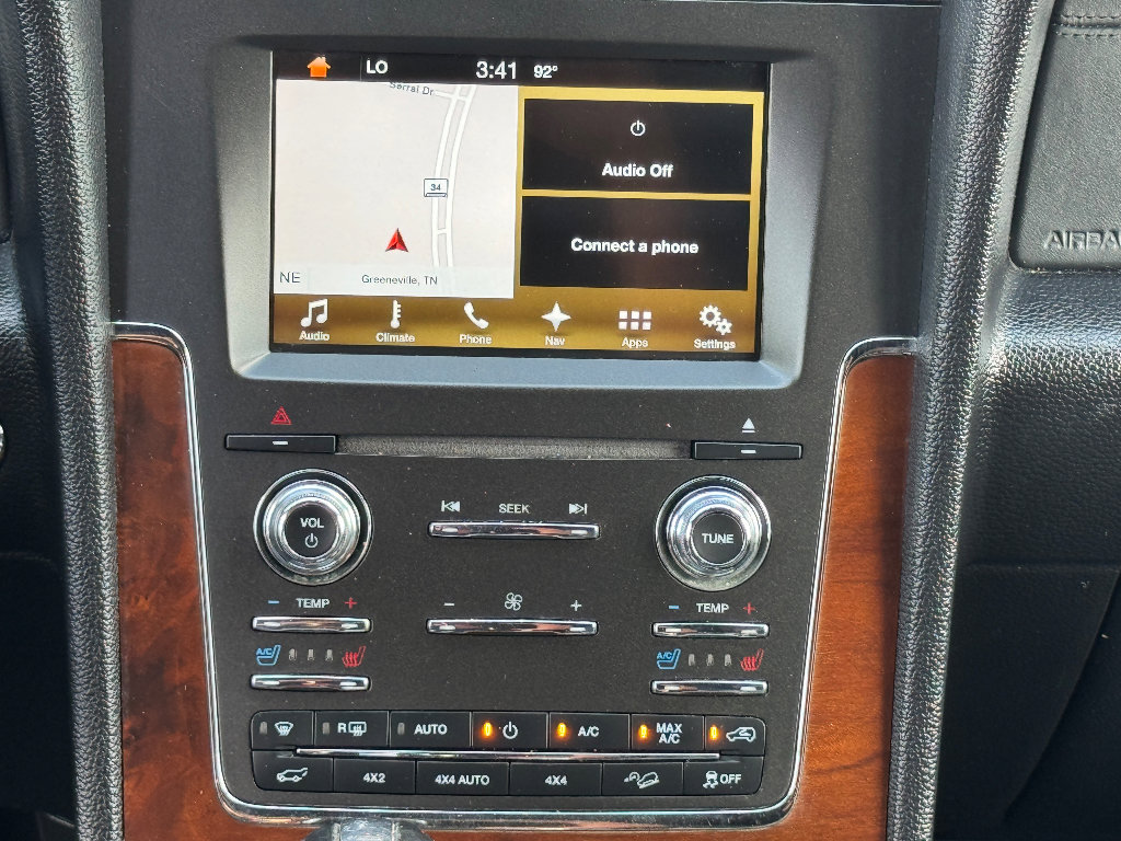 Used 2016 Lincoln Navigator Select AWD/4WD image 11
