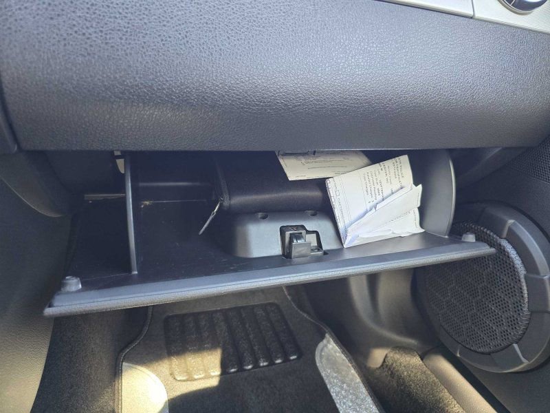 Used 2005 Ford Mustang GT Premium image 26