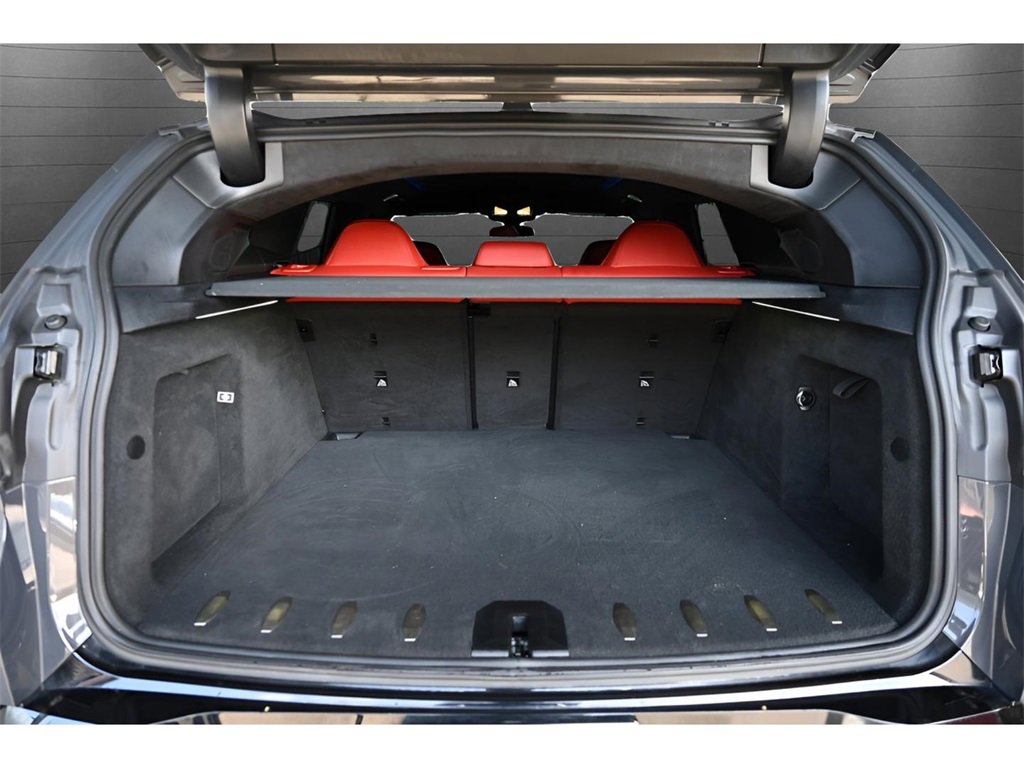 Used 2023 BMW XM image 40