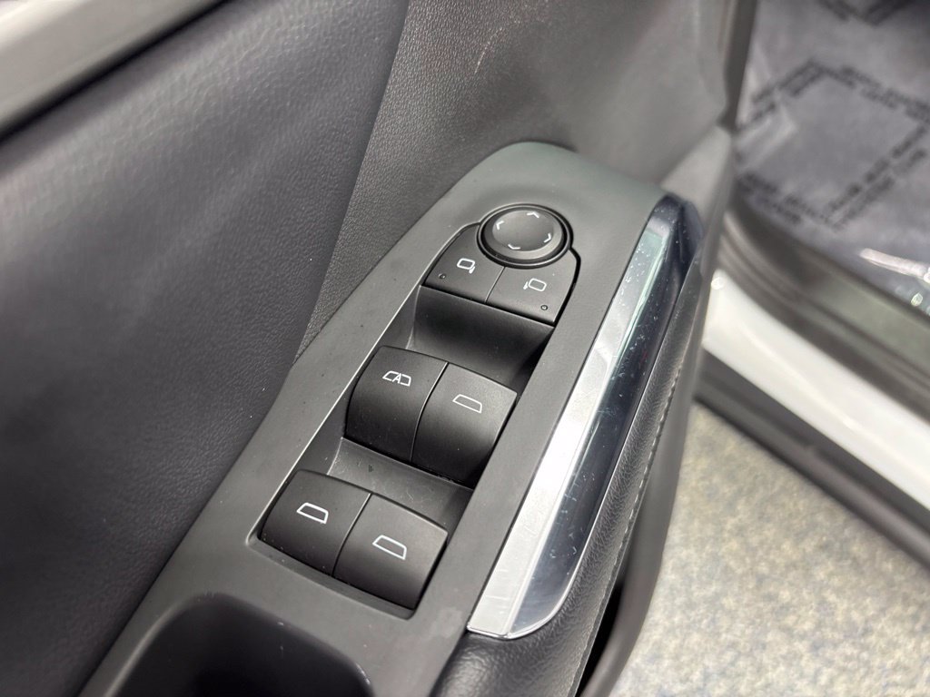 Used 2026 Chevrolet Traverse LT FWD image 41