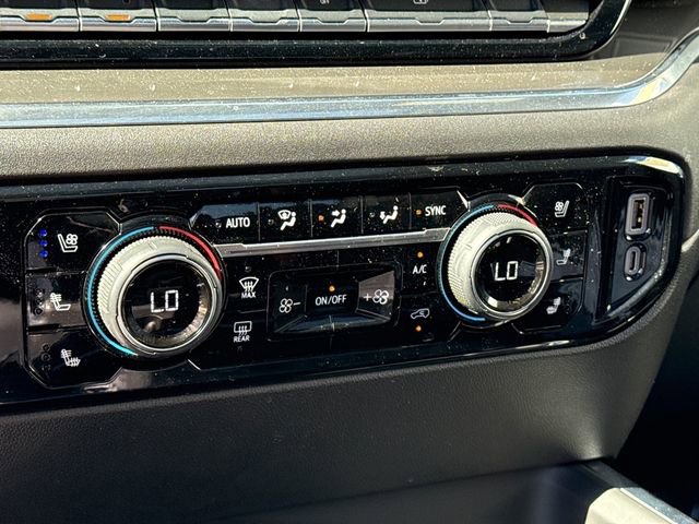 Certified 2025 Chevrolet Silverado 2500 High Country w/ Technology Package image 27