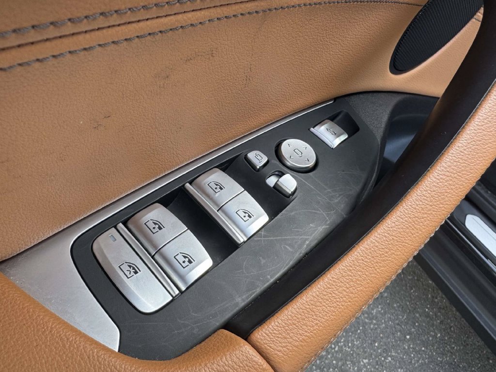 Used 2020 BMW X3 xDrive30i w/ Premium Package AWD/4WD image 17