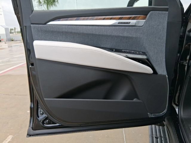 New 2026 Cadillac Escalade ESV Platinum Sport AWD/4WD image 19