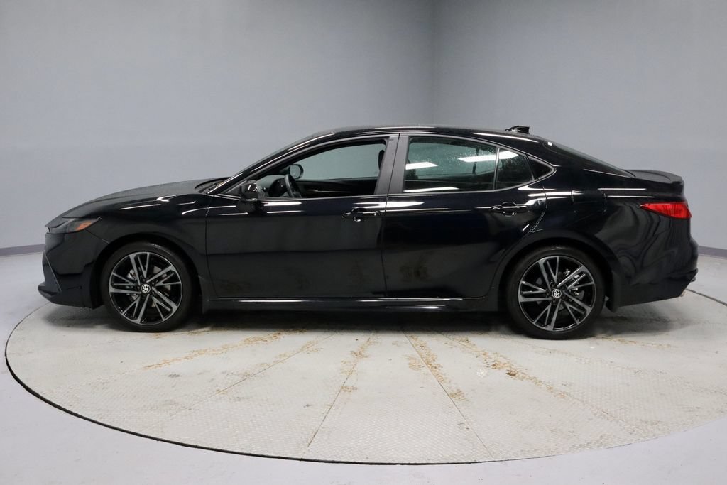 Used 2025 Toyota Camry XSE AWD/4WD image 8