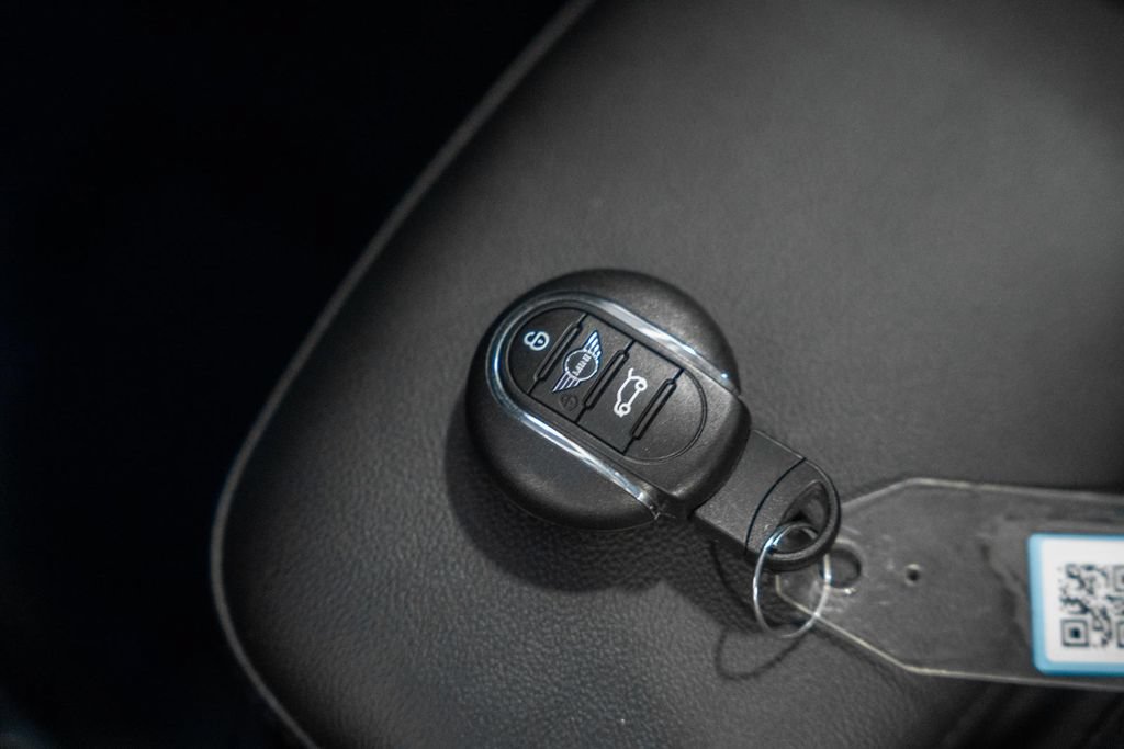 Used 2022 MINI Cooper S w/ Premium Package FWD image 46