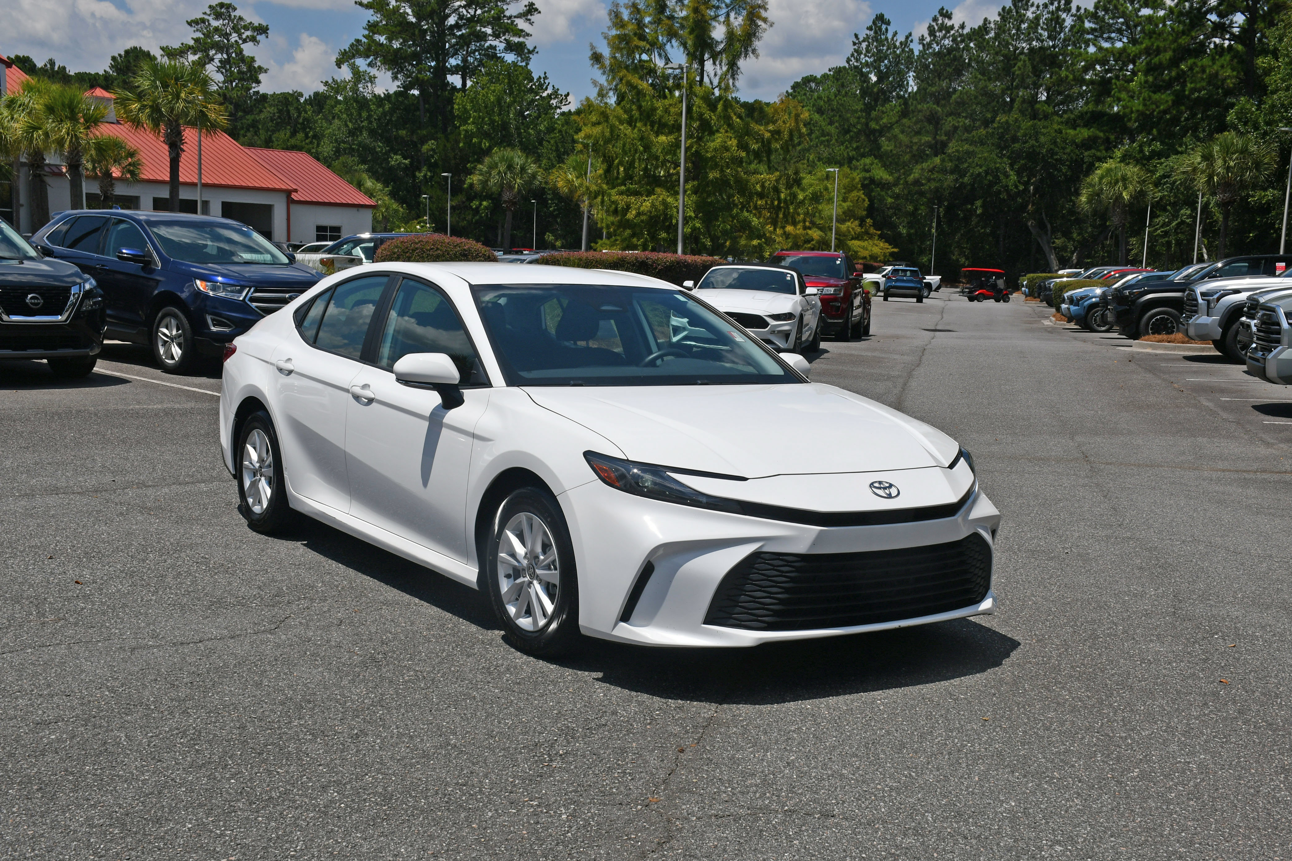 Certified 2025 Toyota Camry LE FWD image 6