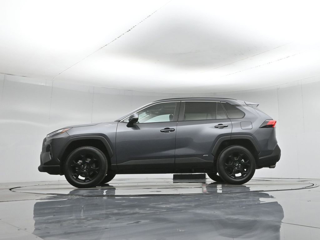 Used 2022 Toyota RAV4 XLE Premium AWD/4WD image 54