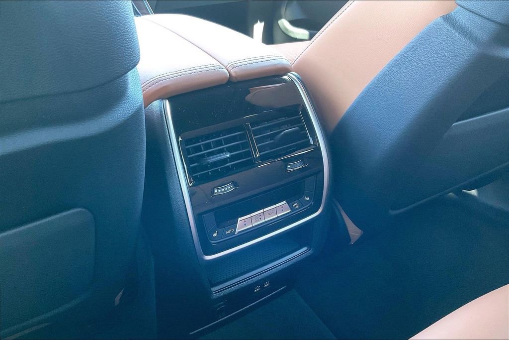 New 2026 BMW X5 xDrive50e AWD/4WD image 10
