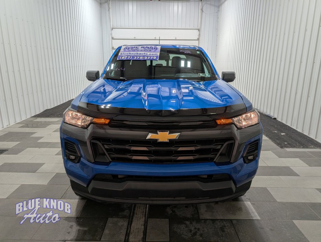 Used 2024 Chevrolet Colorado LT w/ LT Convenience Package II AWD/4WD image 7