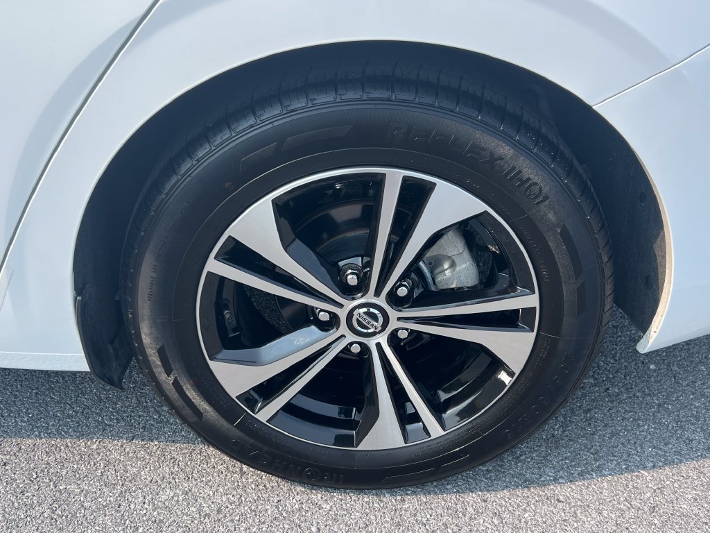 Used 2023 Nissan Sentra SV FWD image 14