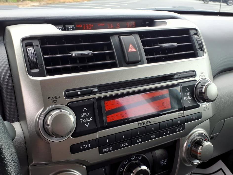Used 2010 Toyota 4Runner SR5 AWD/4WD image 17