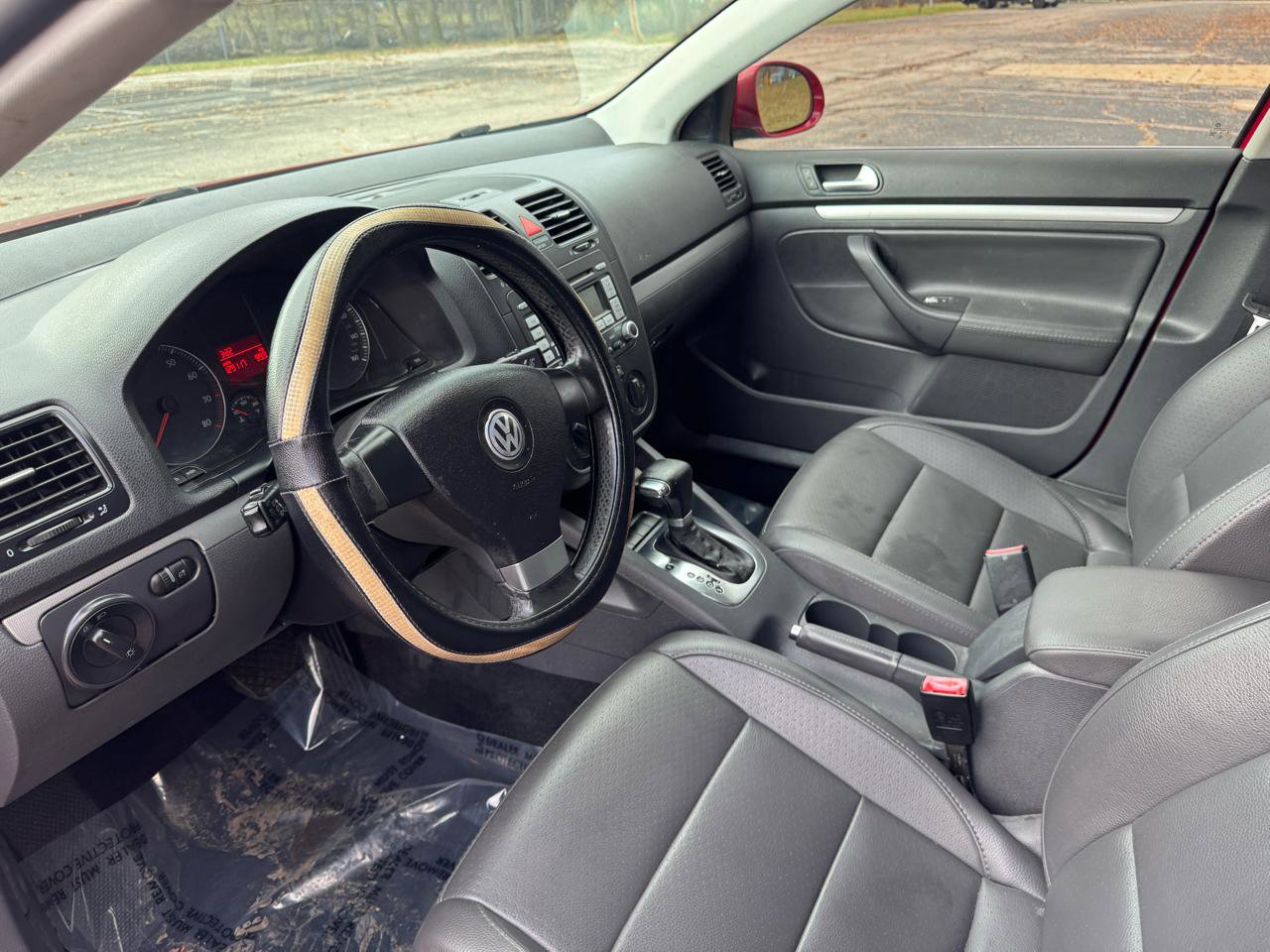 Used 2009 Volkswagen Jetta SE FWD image 25