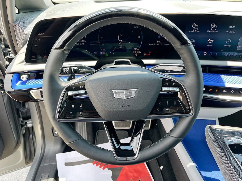 New 2025 Cadillac Optiq Sport 2 w/ LPO, Floor Liner Package AWD/4WD image 17