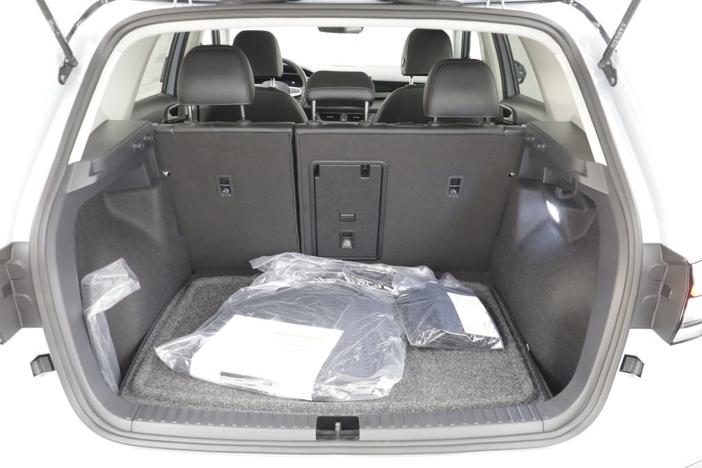 New 2026 Volkswagen Taos SE AWD/4WD image 18