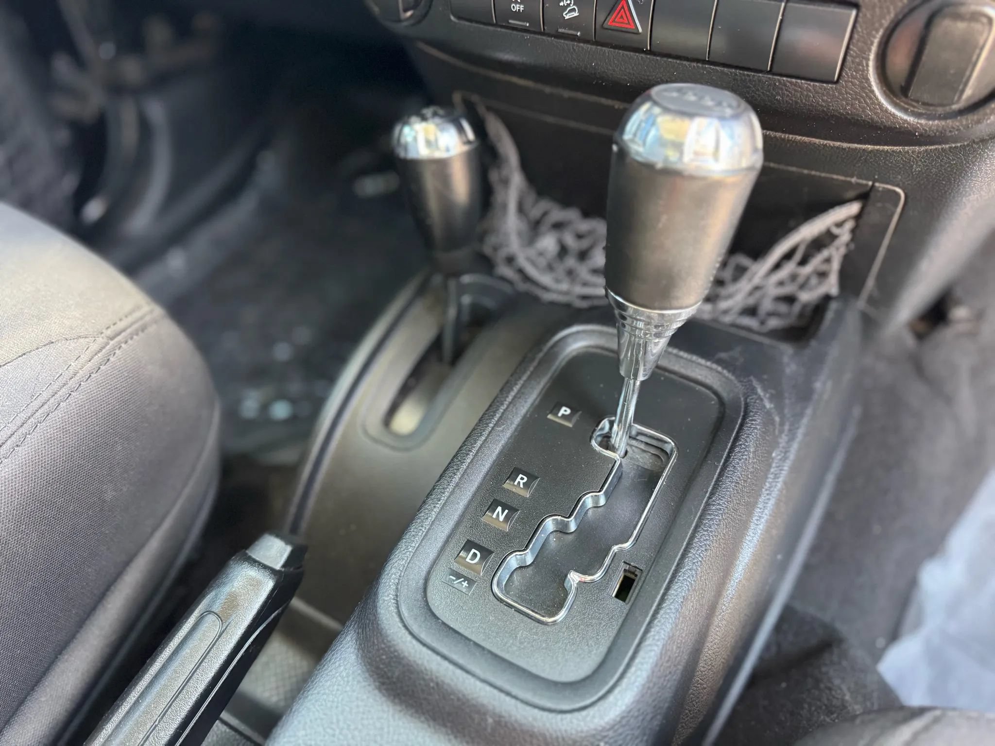 Used 2014 Jeep Wrangler Sport w/ Connectivity Group AWD/4WD image 17