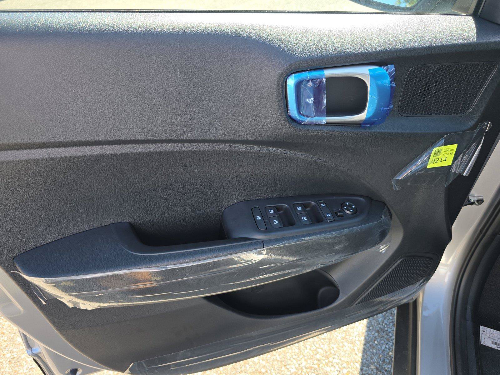 New 2026 Hyundai Venue SEL FWD image 11