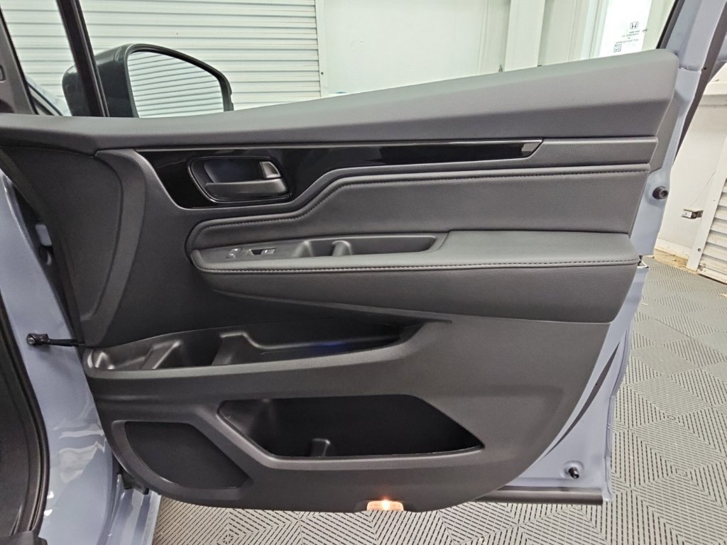 New 2027 Honda Odyssey Touring image 41