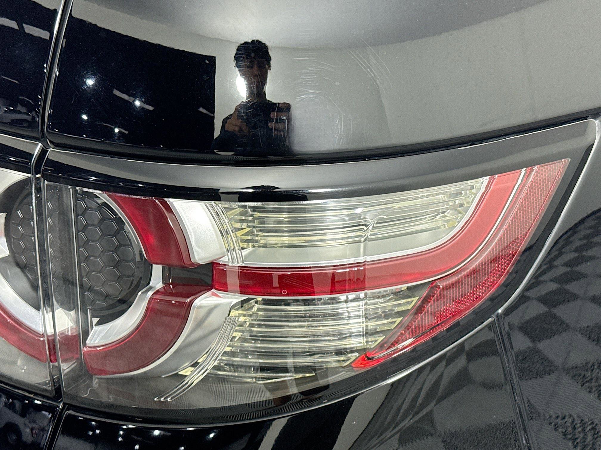 Used 2018 Land Rover Discovery Sport HSE image 33