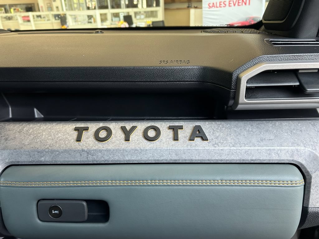 Certified 2025 Toyota Tacoma 4x4 Double Cab Hybrid image 16
