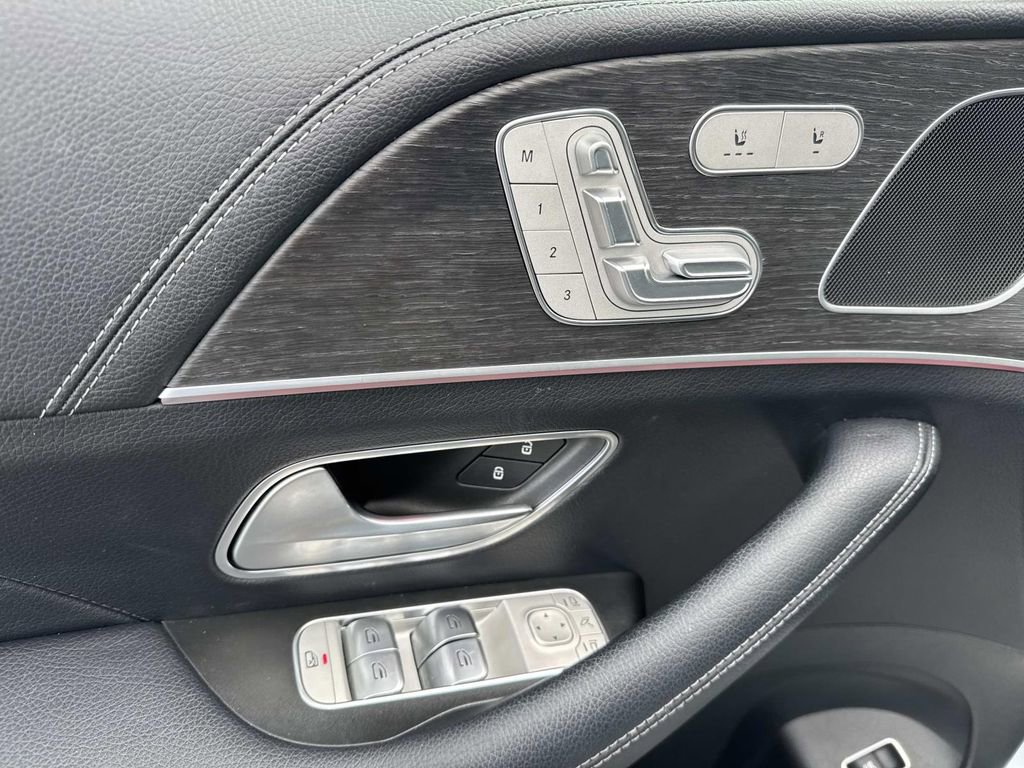 Used 2024 Mercedes-Benz GLE 450 4MATIC image 19