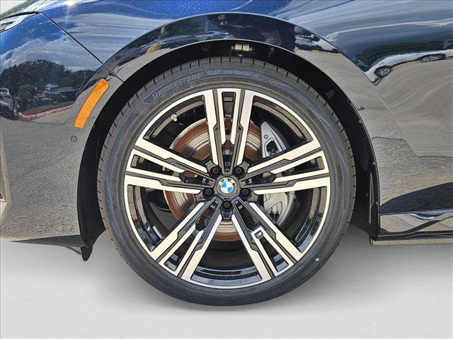 Used 2025 BMW i7 eDrive50 w/ M Sport Package image 8
