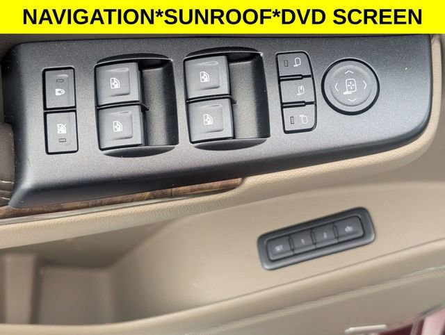 Used 2019 Chevrolet Suburban LT image 12