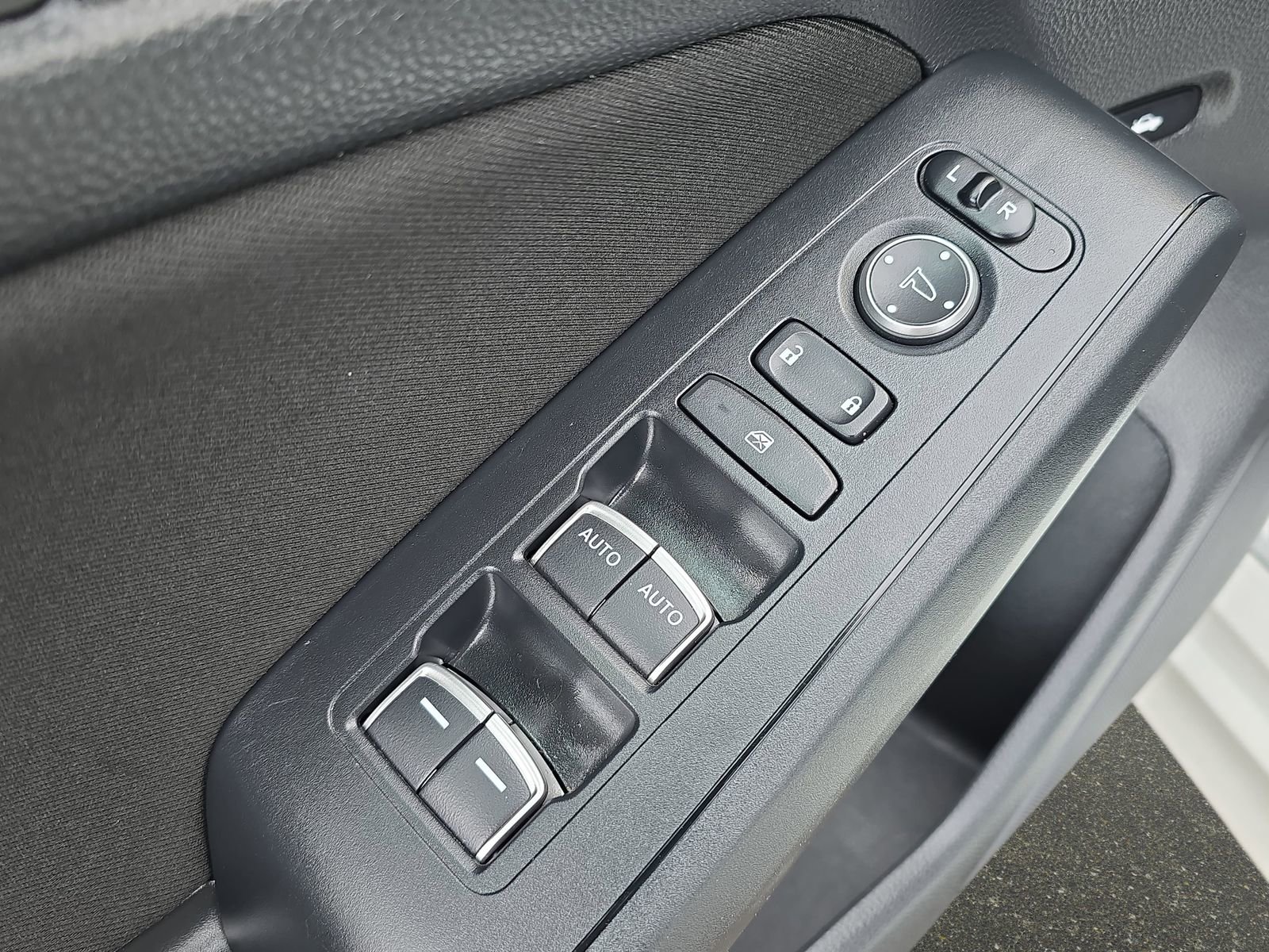Used 2023 Honda Civic LX image 28