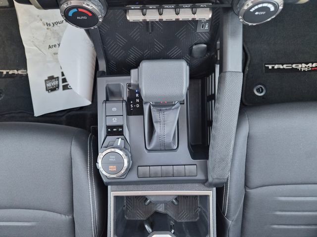 Used 2024 Toyota Tacoma TRD Sport AWD/4WD image 29