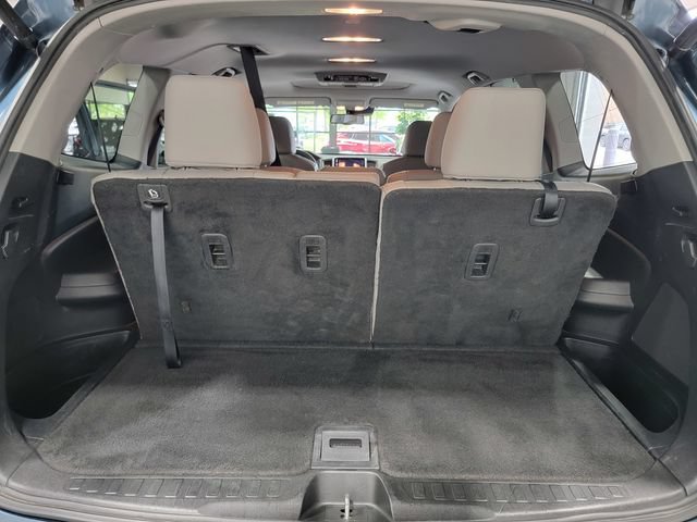 Used 2017 Honda Pilot Touring image 35