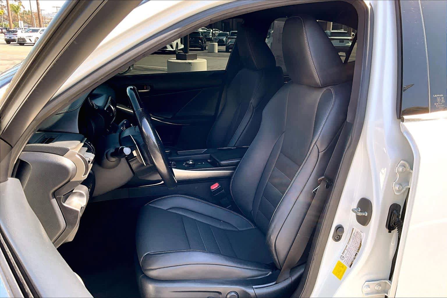 Used 2020 Lexus IS 300 F Sport w/ F Sport Package RWD image 7