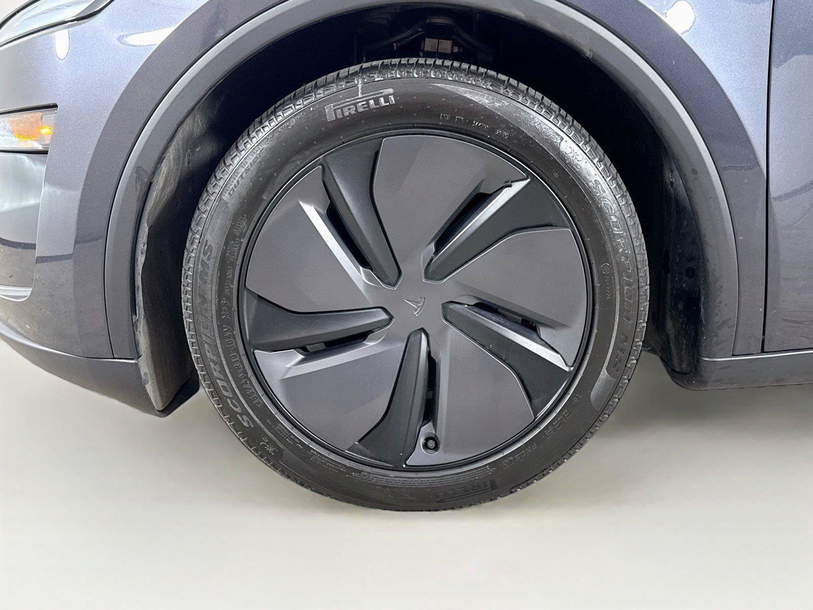 Used 2026 Tesla Model Y 2WD image 18