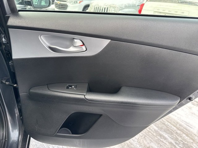 Used 2023 Kia Forte LXS image 36