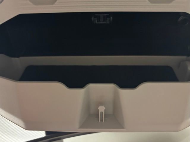 Used 2024 Toyota RAV4 XLE Premium image 33