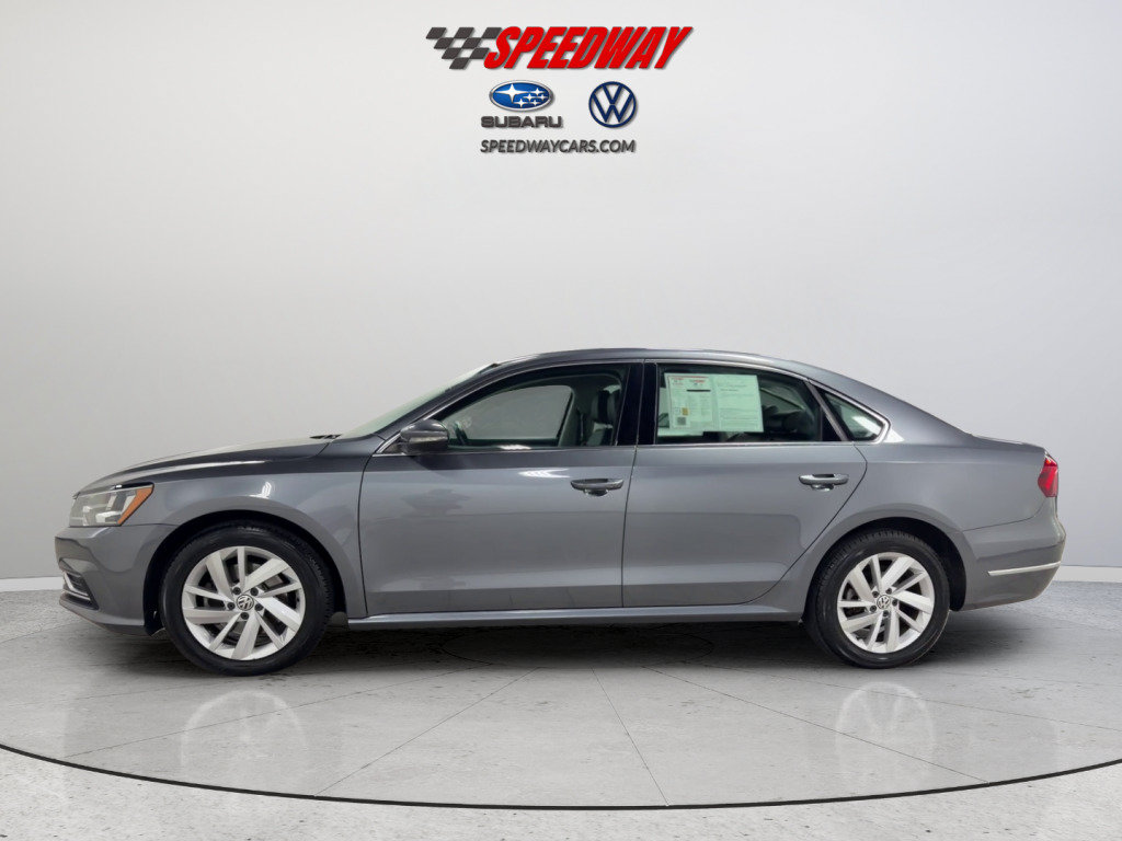 Used 2018 Volkswagen Passat 2.0T SE FWD image 10