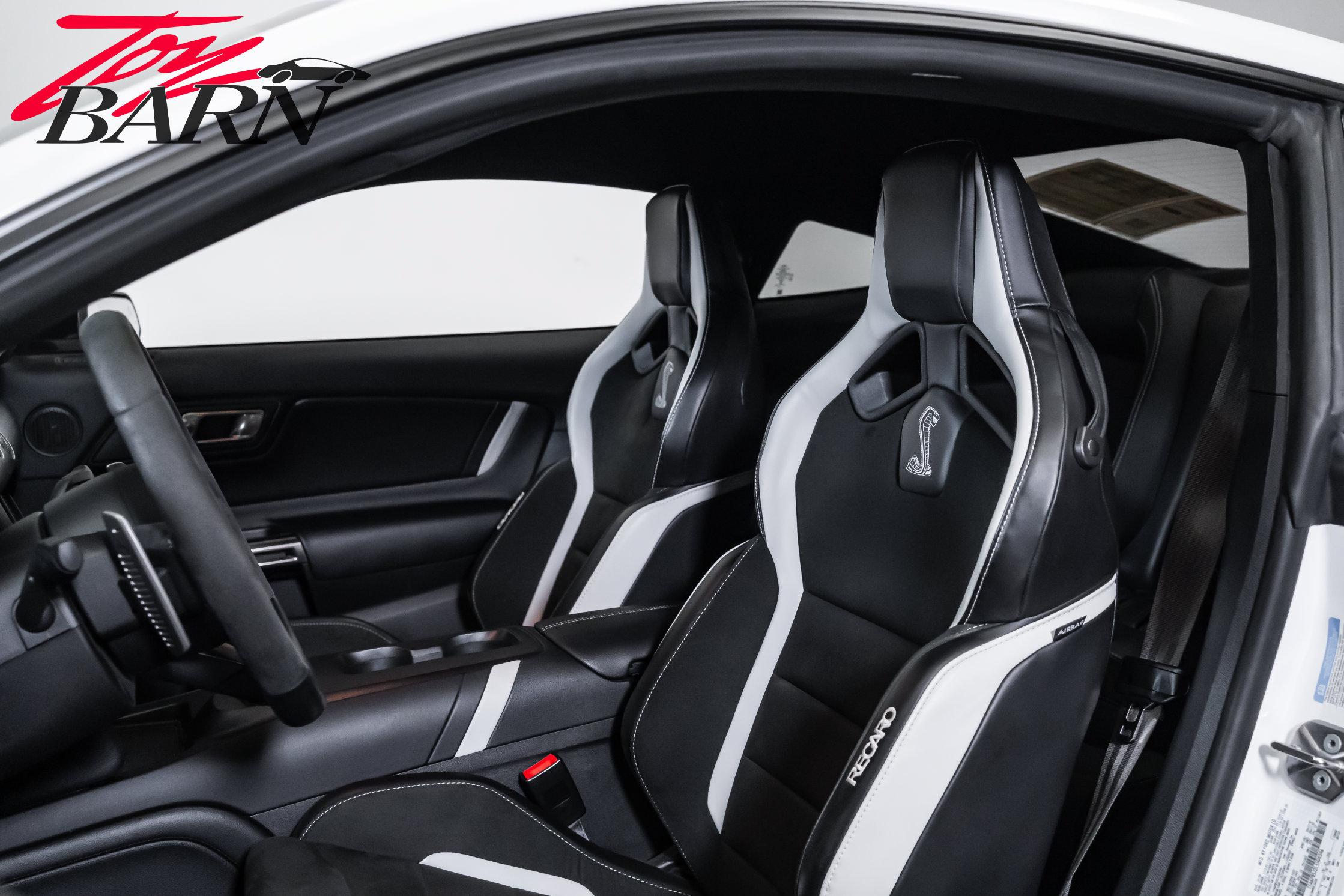 Used 2020 Ford Mustang Shelby GT500 w/ Technology Package RWD image 20