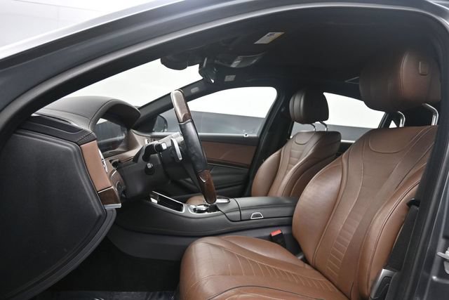 Used 2020 Mercedes-Benz S 560 4MATIC Sedan w/ Premium Package image 10
