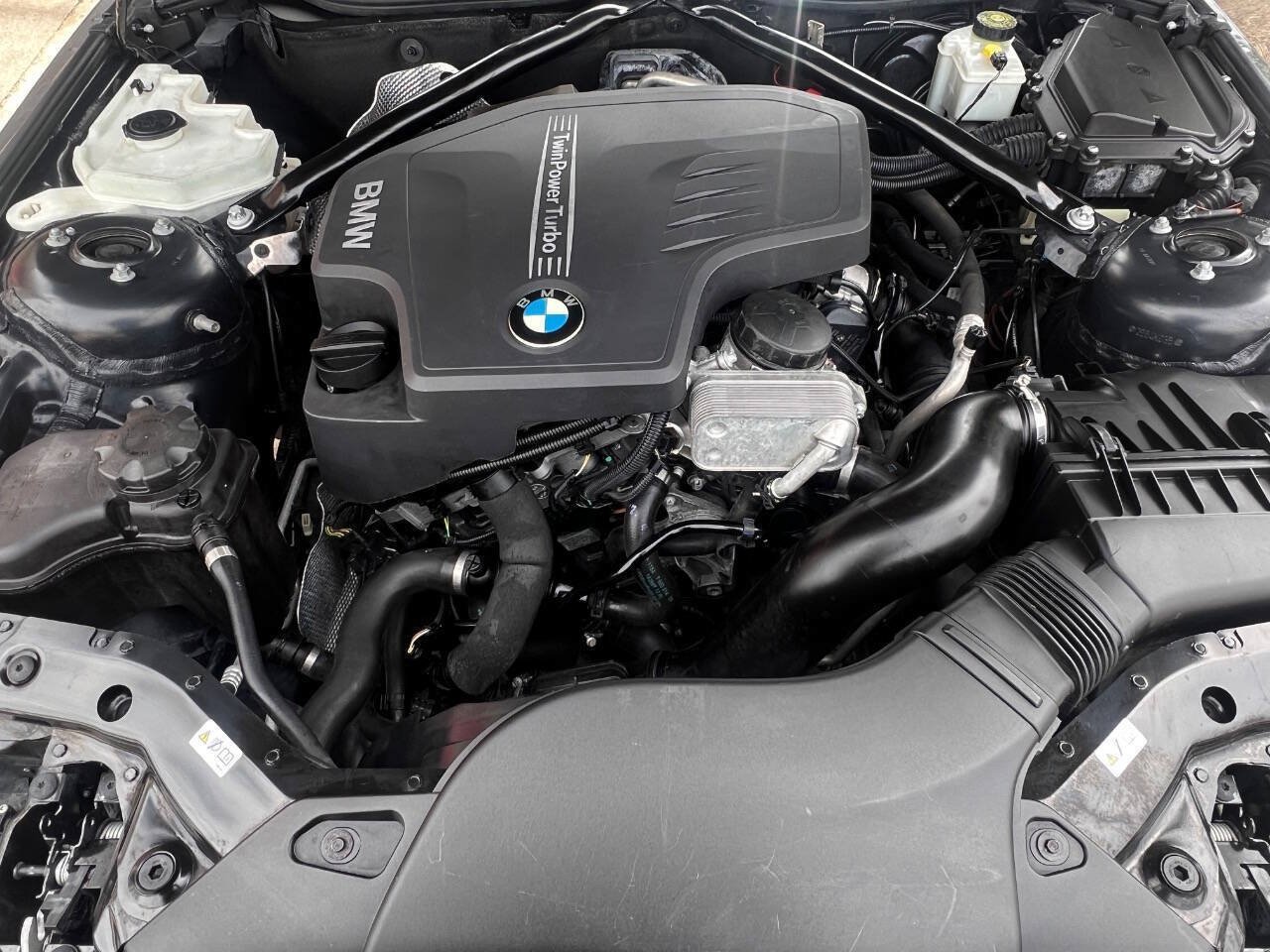 Used 2014 BMW Z4 sDrive28i RWD image 17