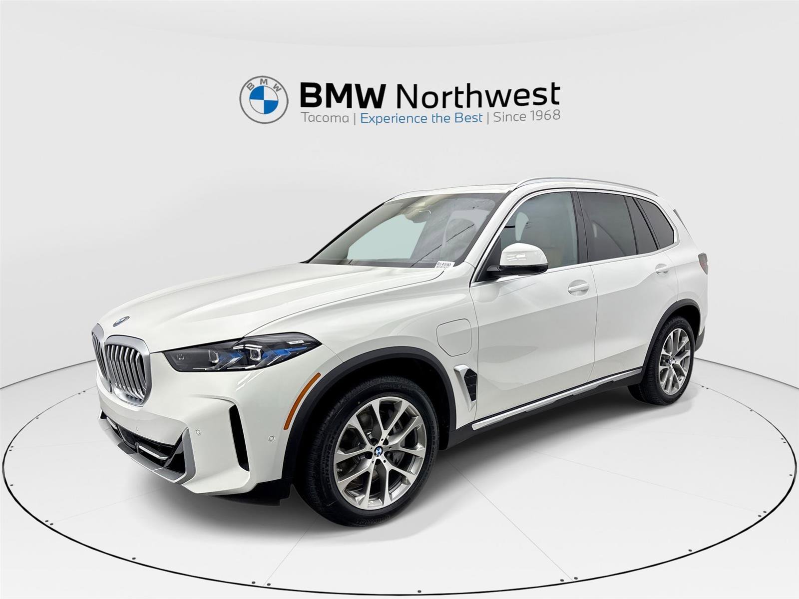 New 2026 BMW X5 xDrive50e w/ Executive Package image 1