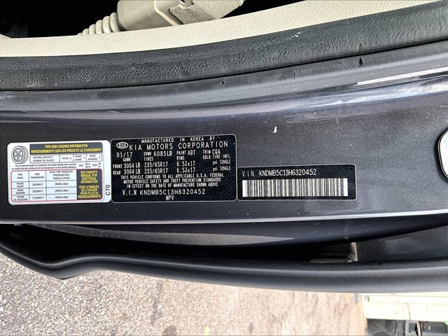 Used 2017 Kia Sedona LX w/ LX Essentials Premium Package FWD image 30